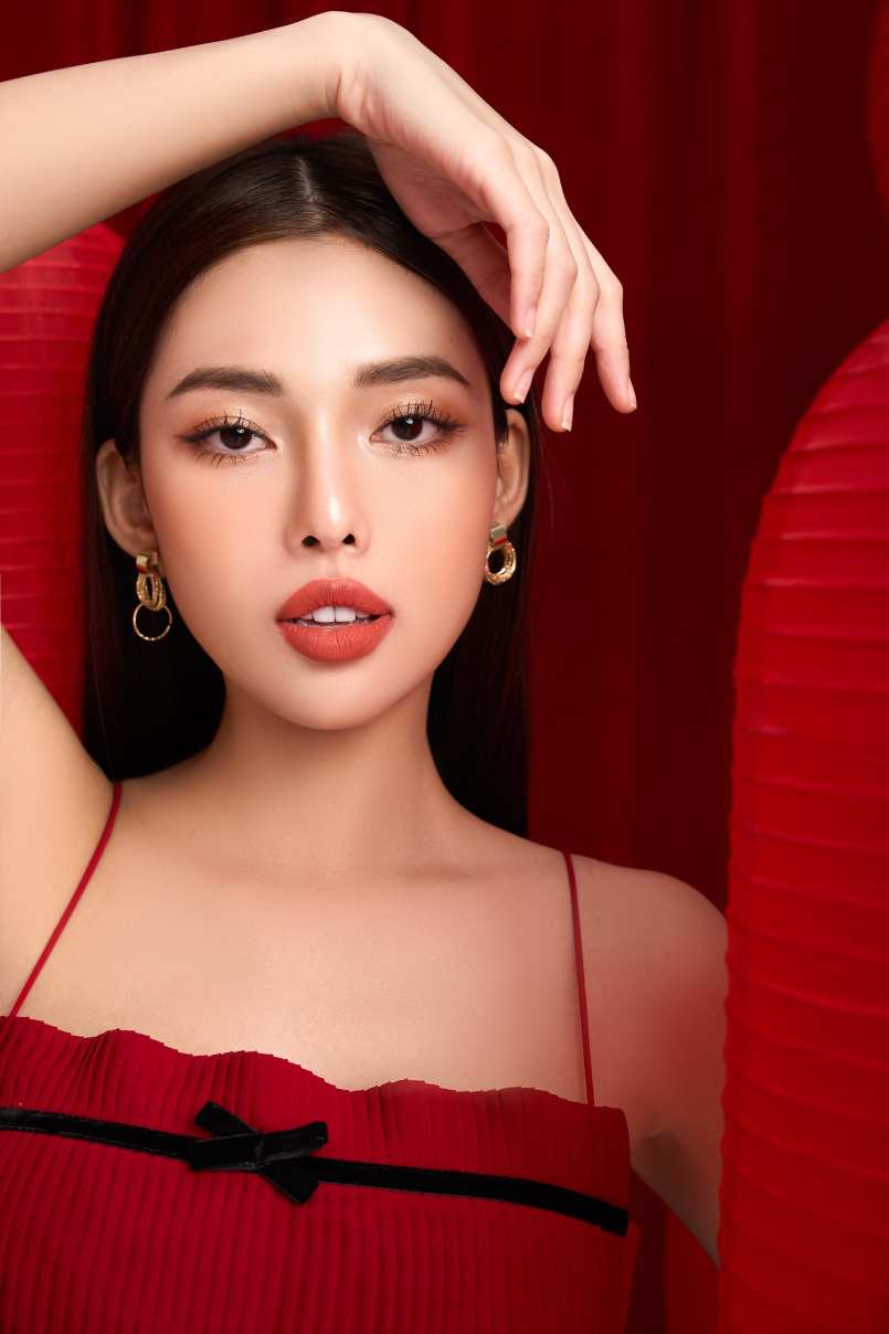 Màu SON - TERA GLOW Dr Cell trên môi mẫu