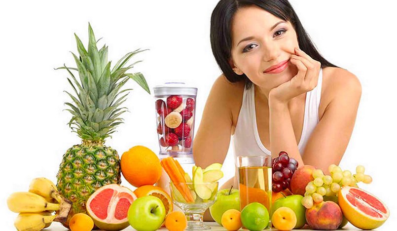 Nên bổ sung trái cây và rau củ chứa nhiều nước