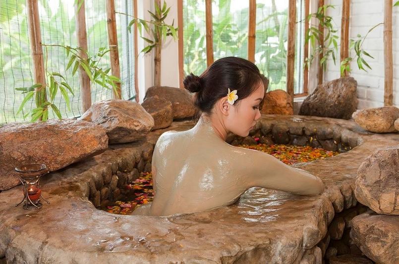 Lợi ích của việc tắm bùn khoáng đối với da body