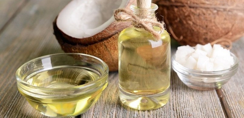 Các công thức làm trắng da mặt từ dầu dừa